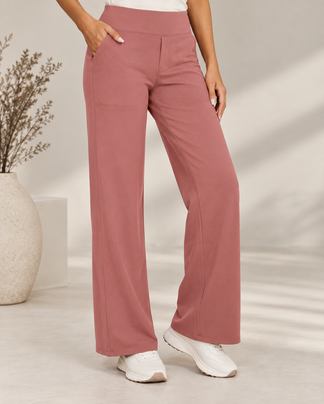 Komfortable Stretch-Hose mit weiten Beinen