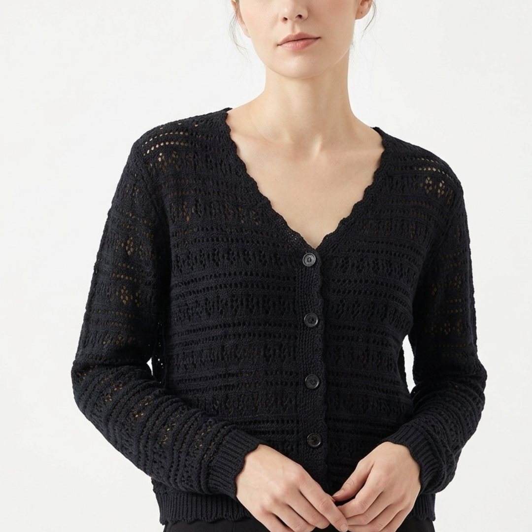 Camp Basel | Aeriale Kurzarm-Strickjacke mit Lochmuster