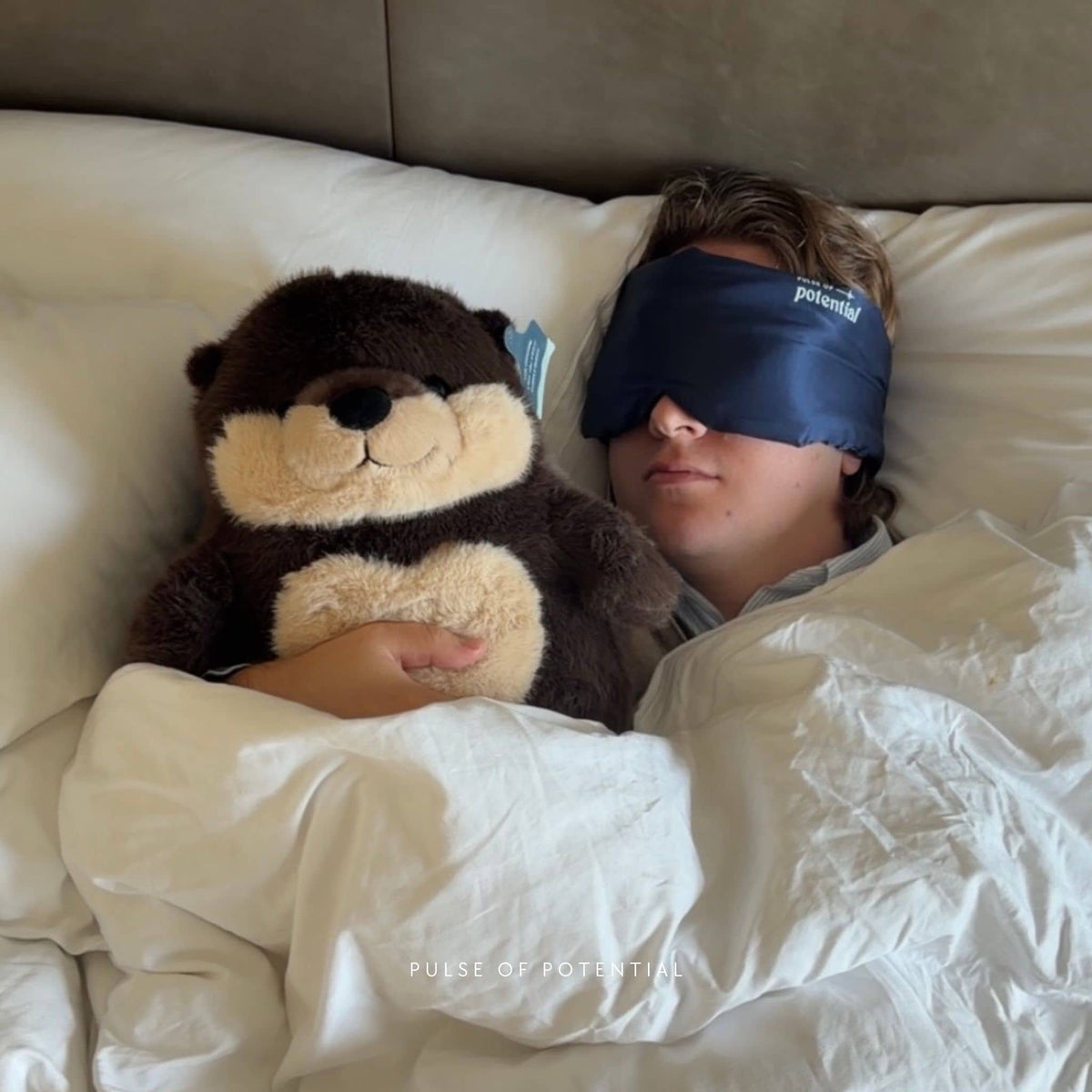 Otis der Otter beschwerte Kuschelfreund