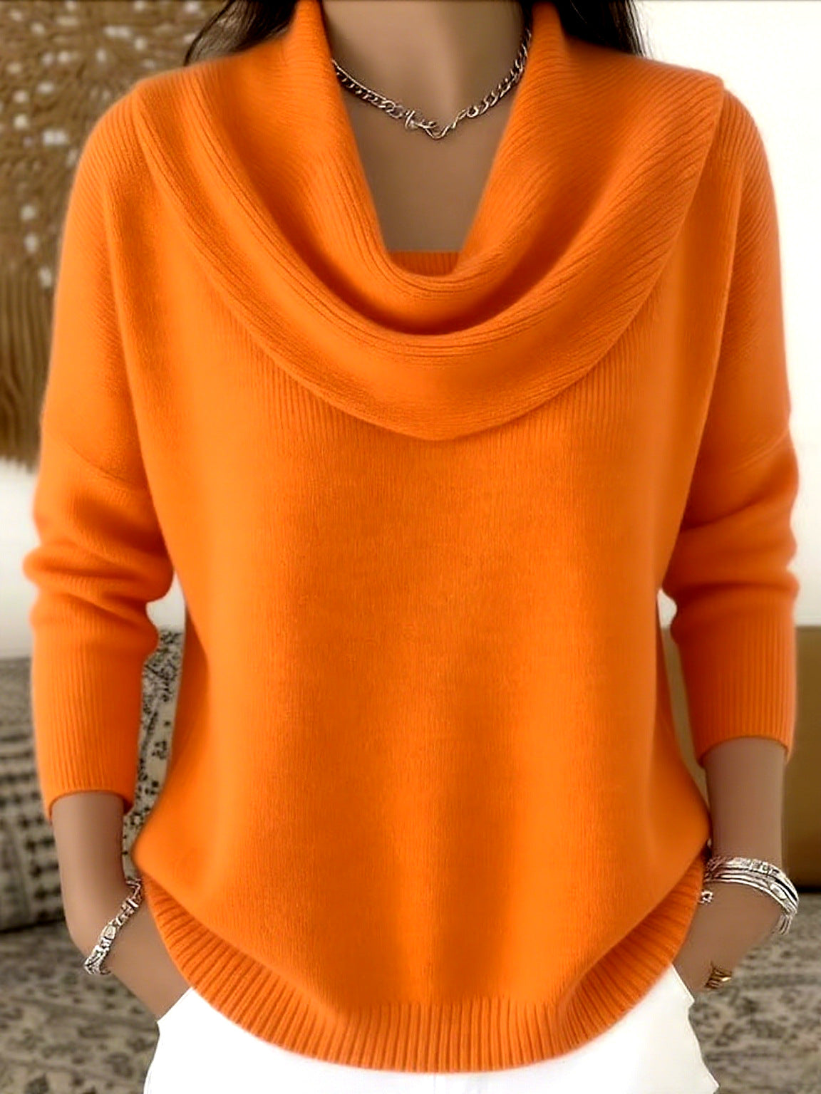 2026 Herbst/Winter Einfarbiger Pullover mit langen Ärmeln und elegantem Ausschnitt