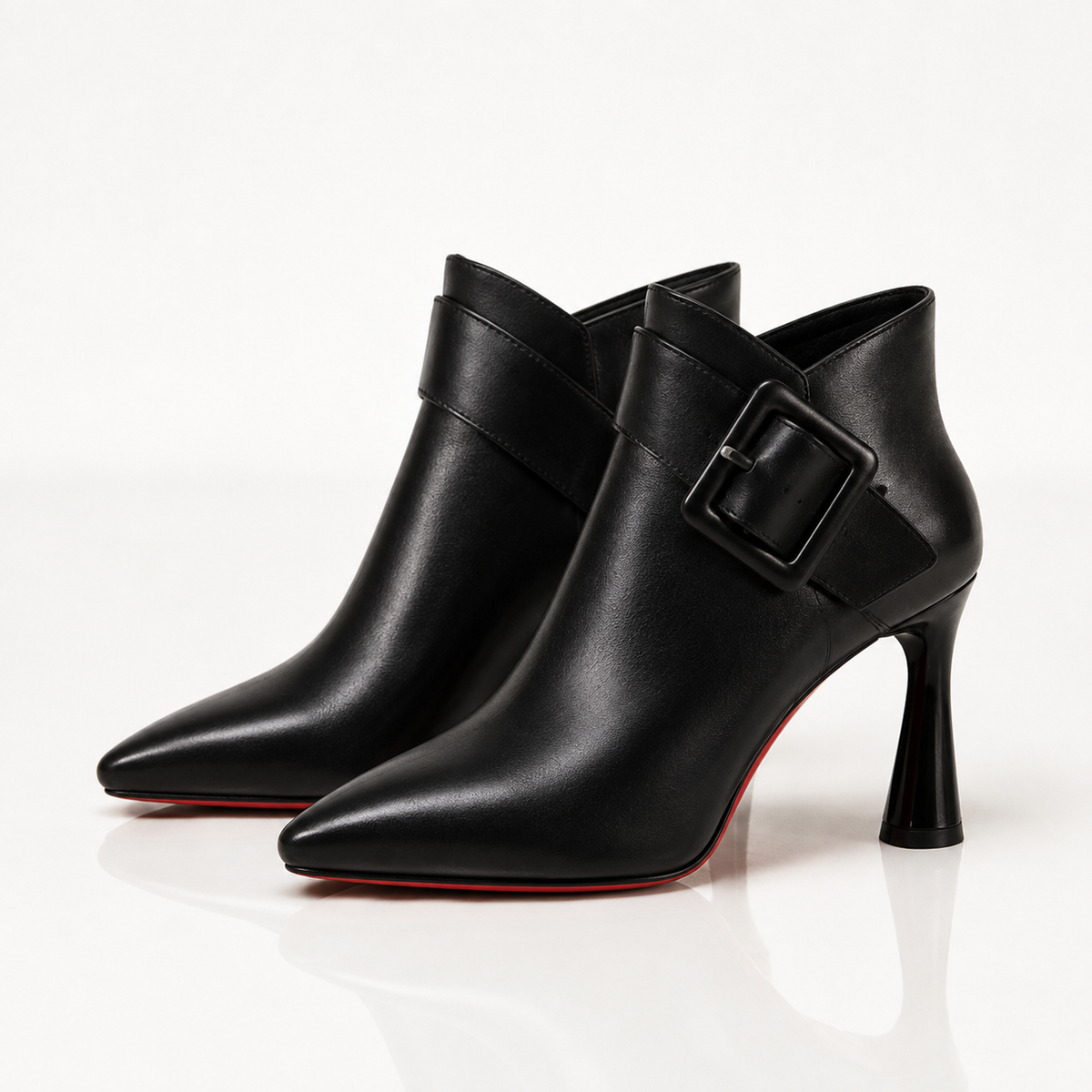 Stiefeletten mit Schnalle
