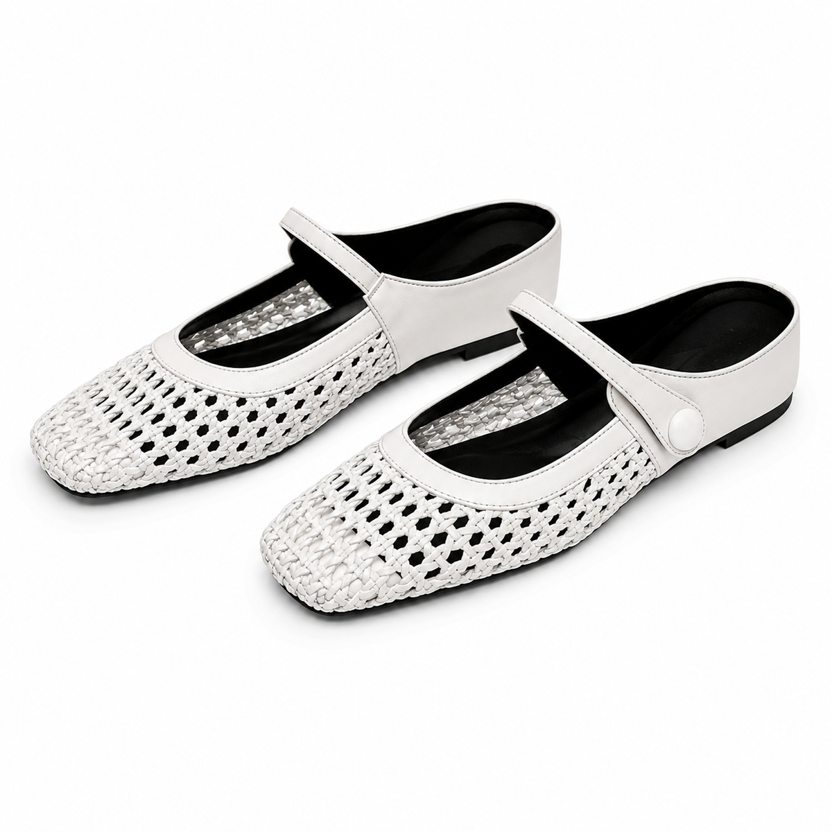 Clogs aus geflochtenem Stoff mit eckiger Spitze