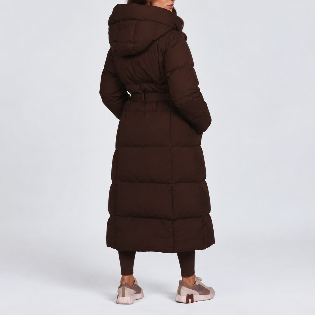 Damen Langer Puffermantel mit Kapuze | Taillierter Winter-Steppmantel