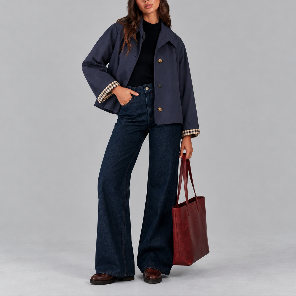 Verkürzte Trench-Jacke mit Karomuster-Futter