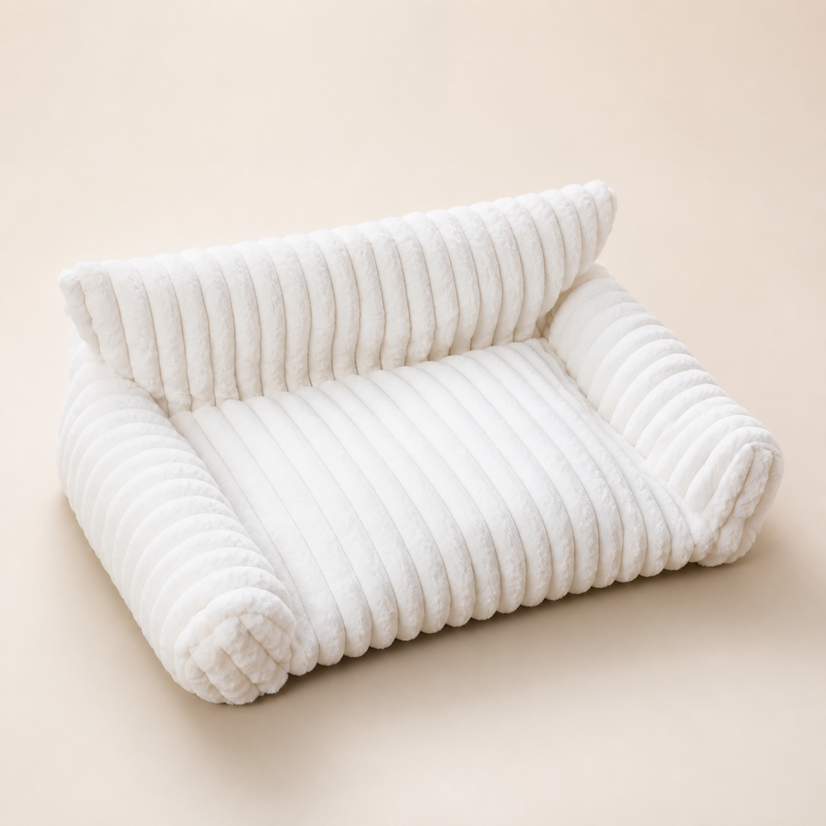 Flauschiges Wolken-Katzensofa mit weichen Polstern und waschbaren Bezügen
