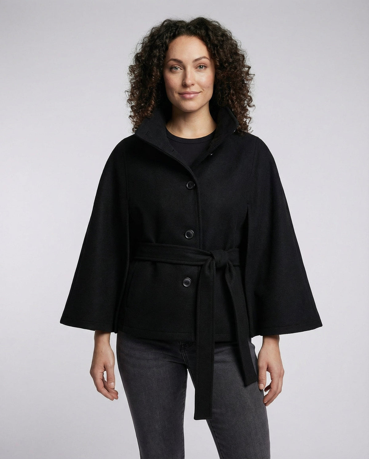 Julia Elegante Damen-Wickeljacke mit Stehkragen für stilvolle Winterlooks
