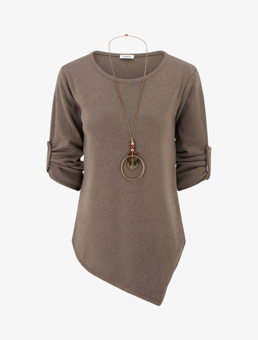 Asymmetrischer Pullover mit gerader Schnittform