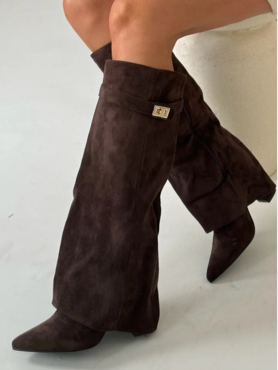 Kniehohe Stiefel – Damenstiefel aus Wildlederimitat mit spitzer Zehenpartie und Absatz