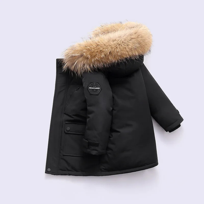 Warmer Wintermantel mit Fellbesatz