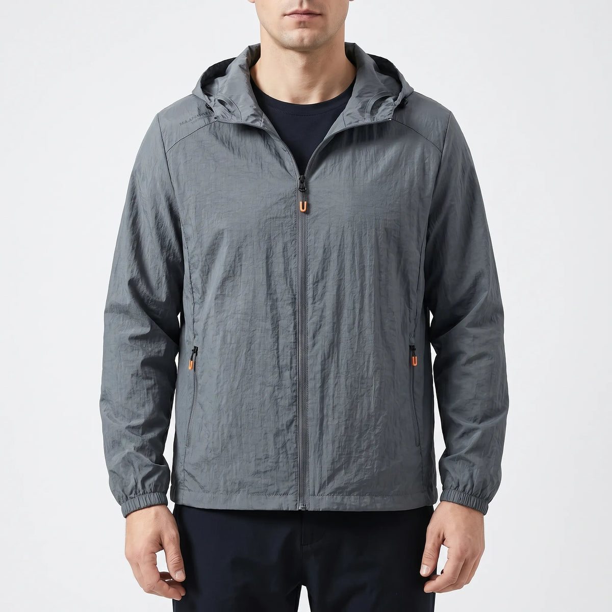 Leichte Outdoor-Windjacke mit Kapuze schnelltrocknend lange Ärmel