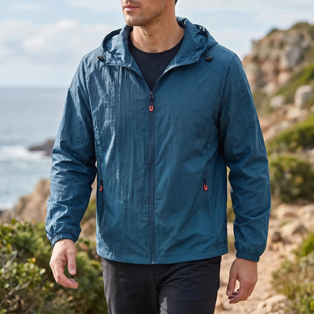 Leichte Outdoor-Windjacke mit Kapuze schnelltrocknend lange Ärmel