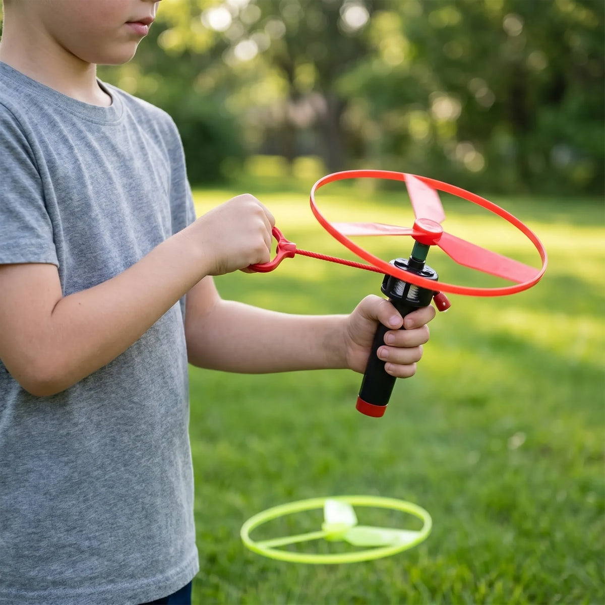 Flugspielzeug mit Zugschnur, 3-Blatt Propeller, Outdoor-Spielzeug für Kinder