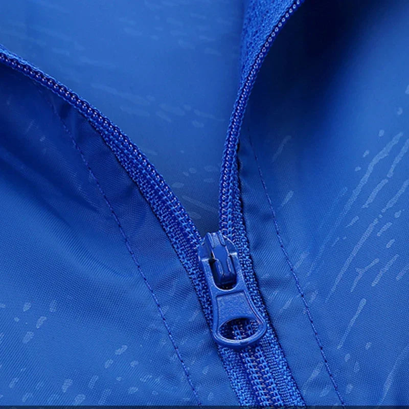 Packbare Windbreaker-Jacke wasserabweisend atmungsaktiv mit Kapuze
