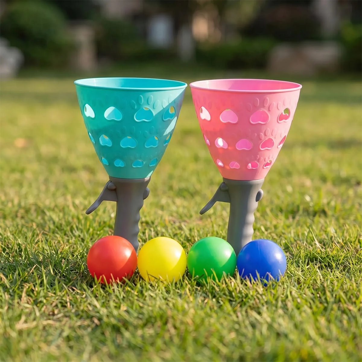 Wurfspielzeug mit Handgriff und mechanischem Auslöser für Garten