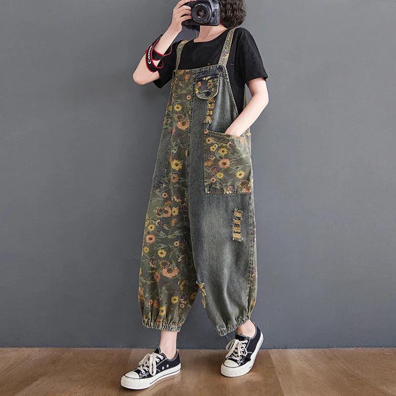 Denim-Latzhose mit Blumenmuster und verstellbaren Trägern breites Bein