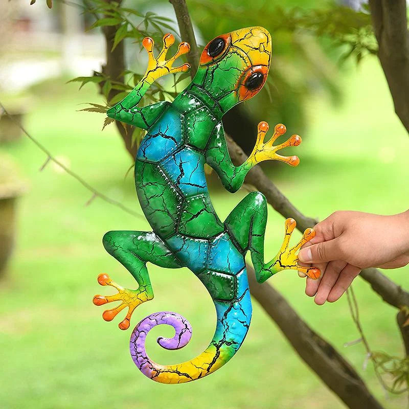 Bunte Gecko-Wandskulptur mit Crackle-Lackierung für Garten und Wohnbereich