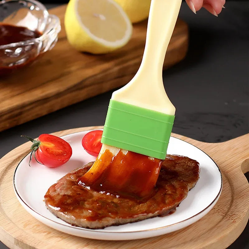 Küchenpastabürste mit dichten Borsten und Aufhängungsloch