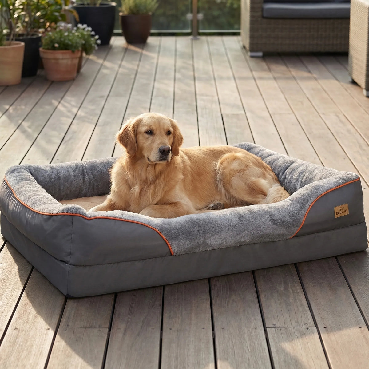 Orthopädisches Hundebett für grosse Rassen mit Schaumstoffkern und Nackenrolle