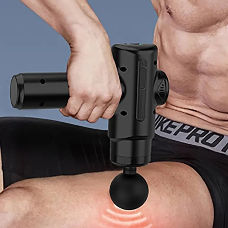 Handmassagegerät mit Perkussionstherapie und austauschbaren Aufsätzen
