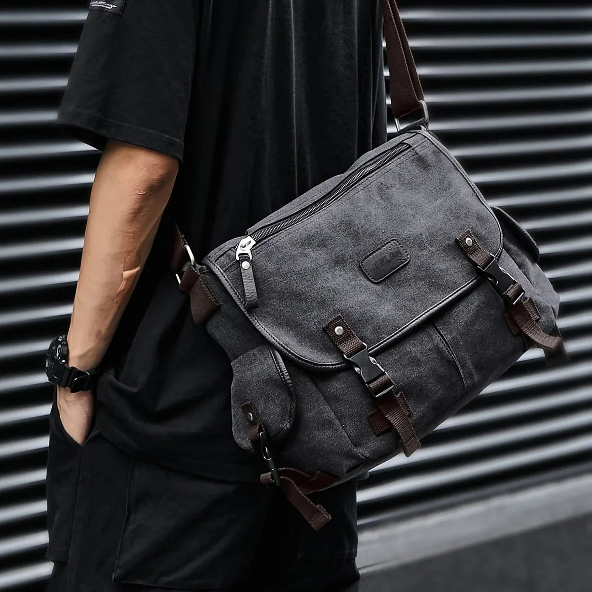 Retro Canvas Messenger-Tasche wasserabweisend mit Laptopfach