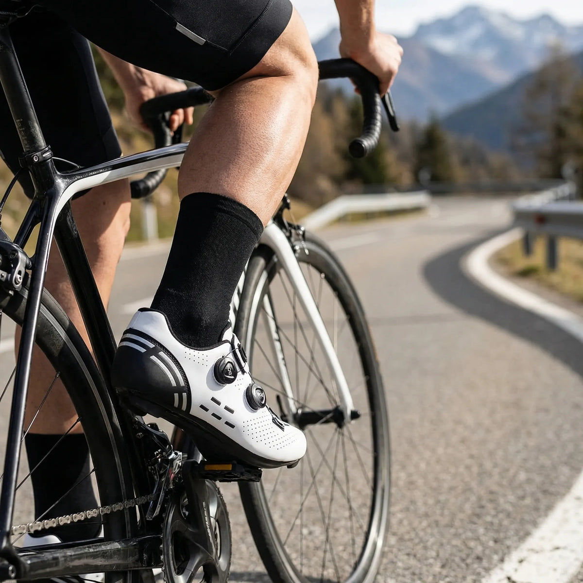 Straßenradsschuh mit dualem Drehverschluss und Shimano-Pedalplatte