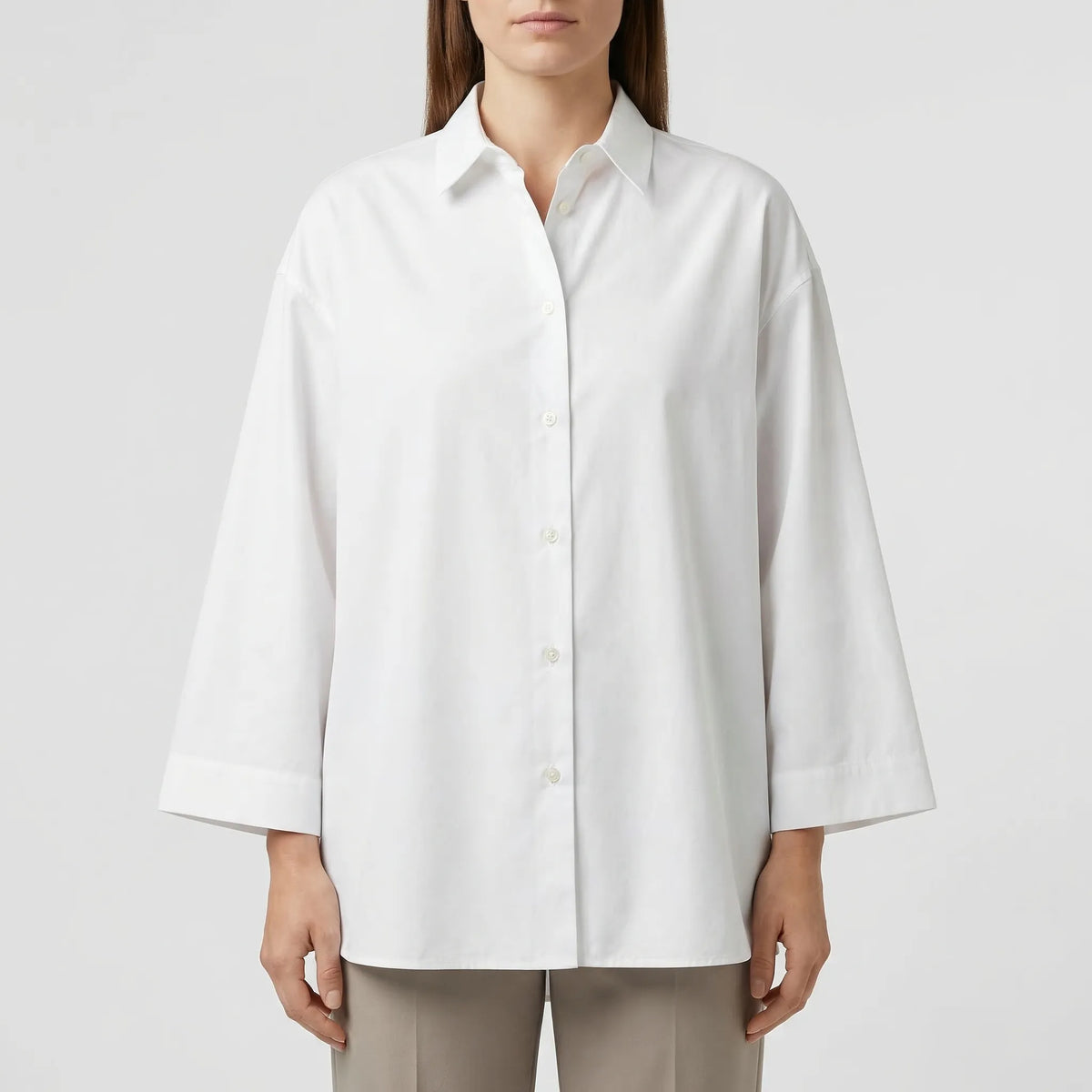Bluse mit weiten Ärmeln und asymmetrischem Saum Johnny-Kragen Knopfleiste