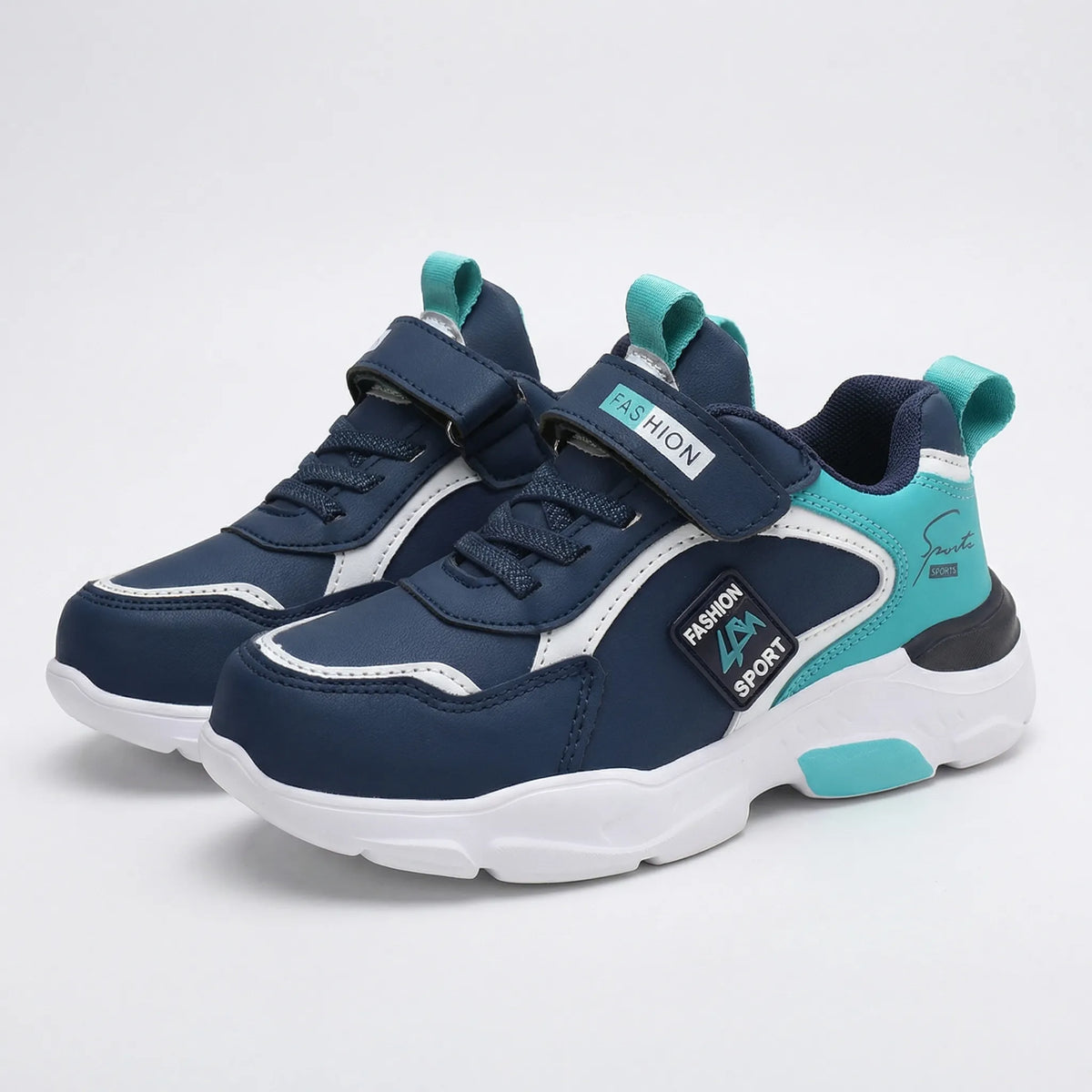 Kindersportschuhe mit atmungsaktiver Oberfläche und Klettverschluss
