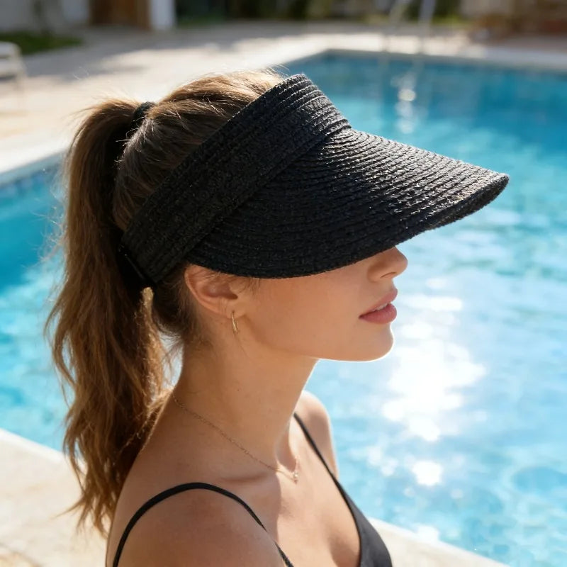 Geflochtener Sonnenschirm mit breitem offenem Visierblatt für Damen