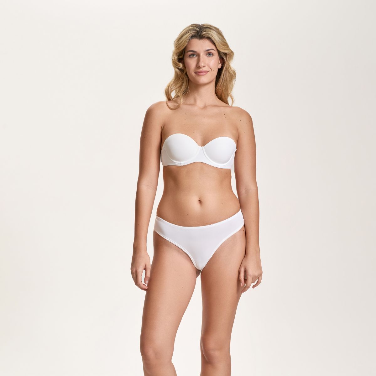 Anytime Strapless Push-Up BH