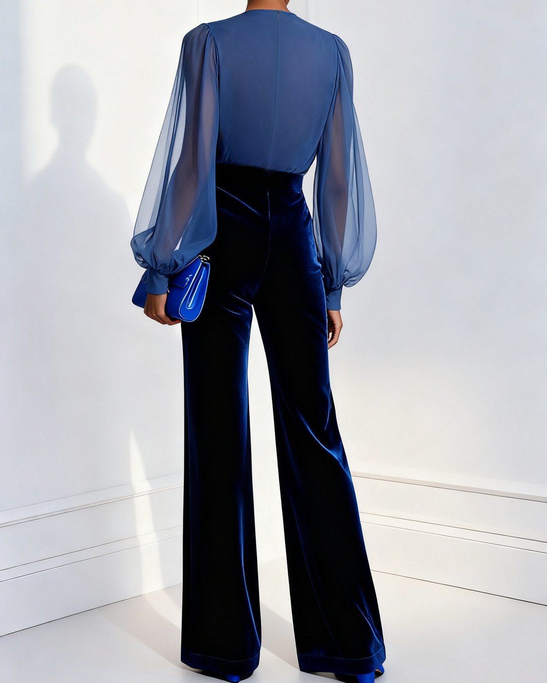 Eleganter Jumpsuit mit V-Ausschnitt, Blau