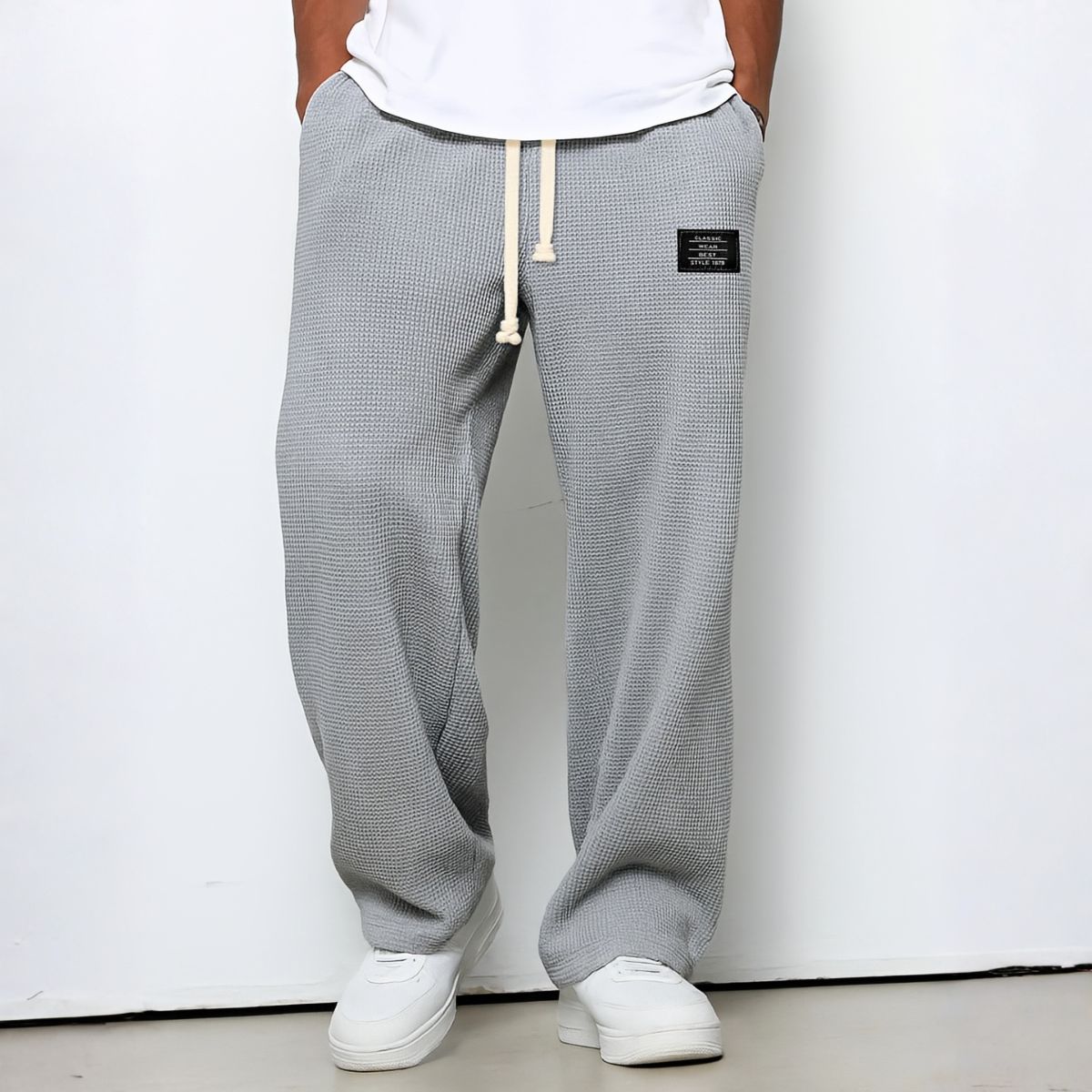 Komfortable Herrenhose mit weiter Passform und verstellbarem Bund