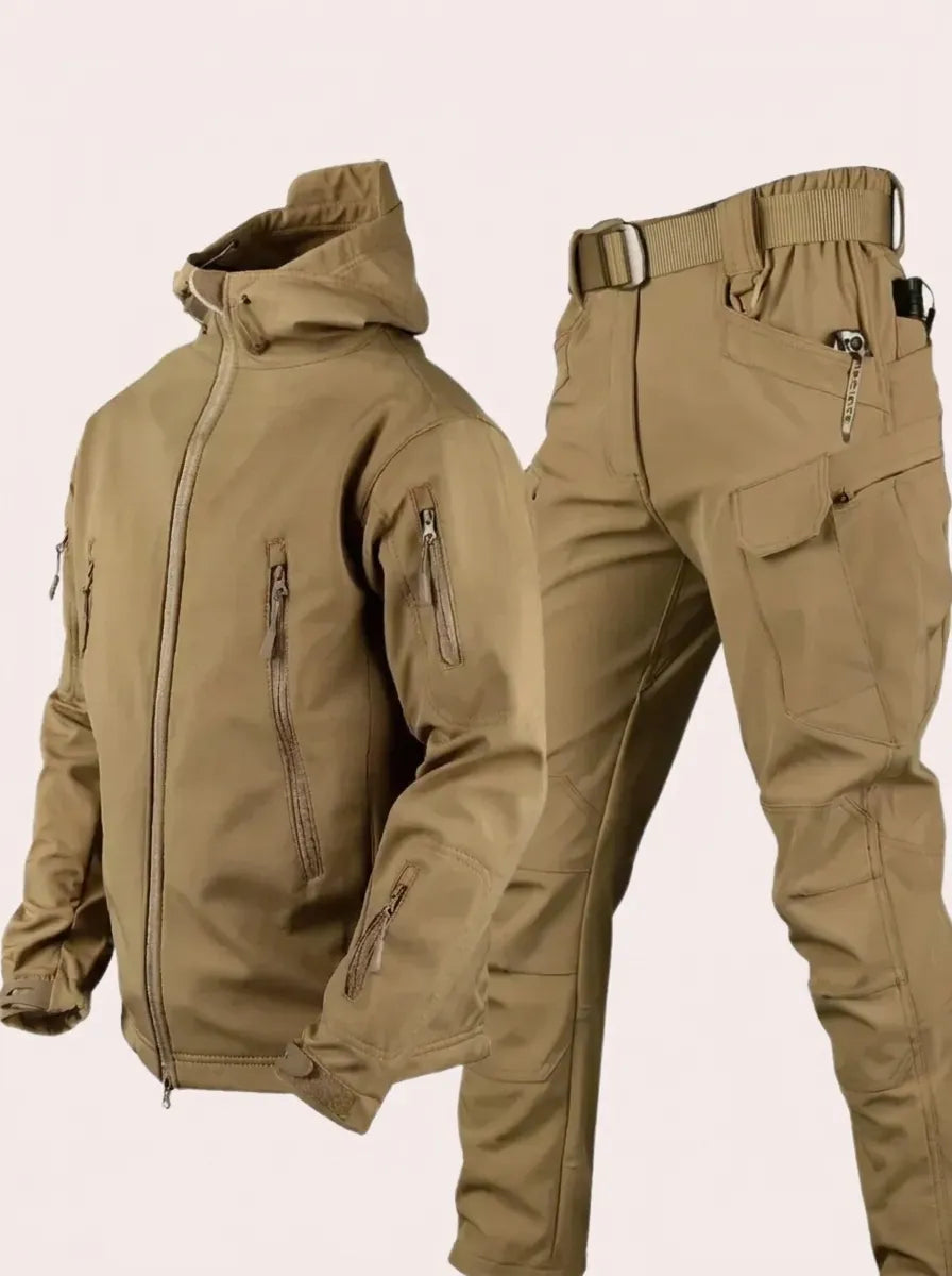 Winterjacke und Hose im Set