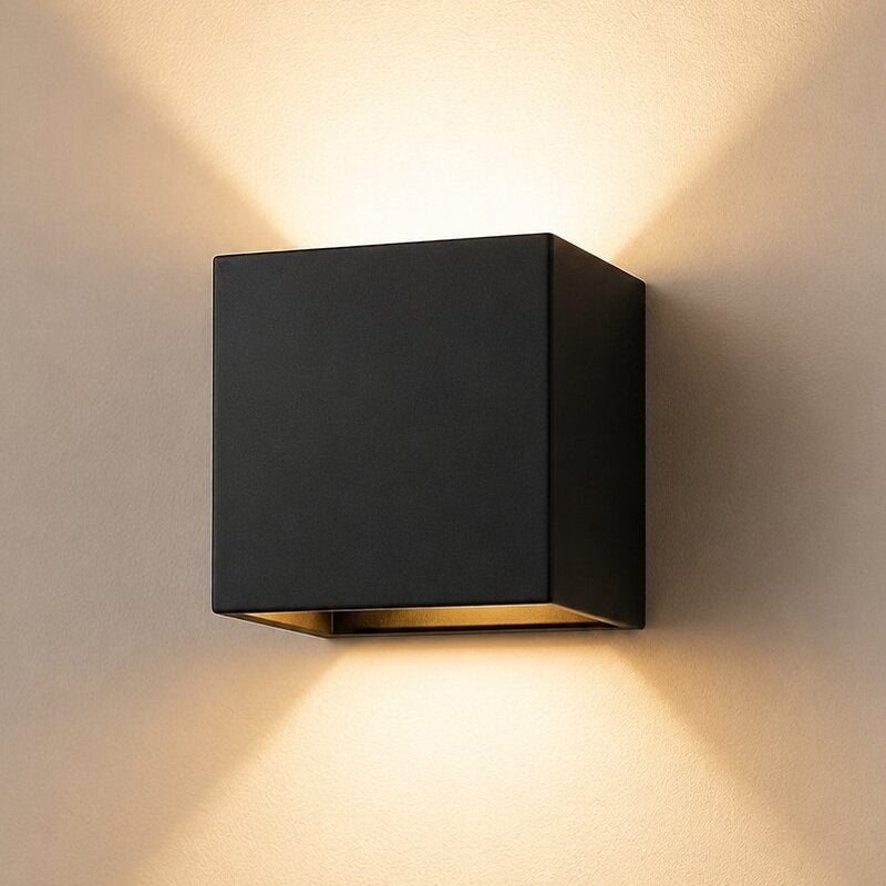 Kabellose Wandleuchte für innen und außen | LED Wandlampe mit Akku und Sensor