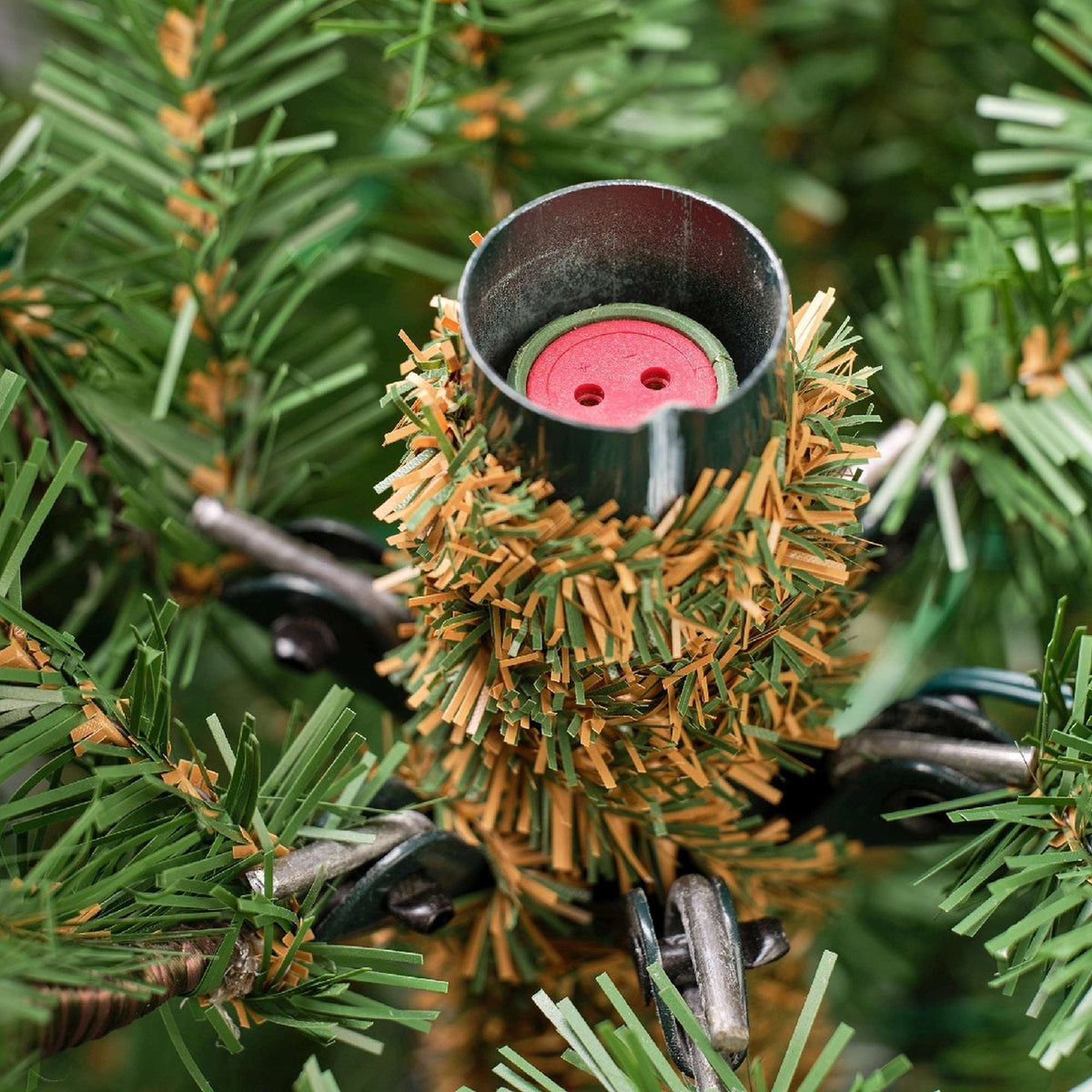 Premium Weihnachtsbaum mit LED – Grün oder verschneit