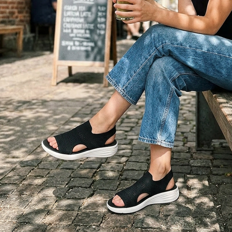 Atmungsaktive Strick-Plateau-Sandalen