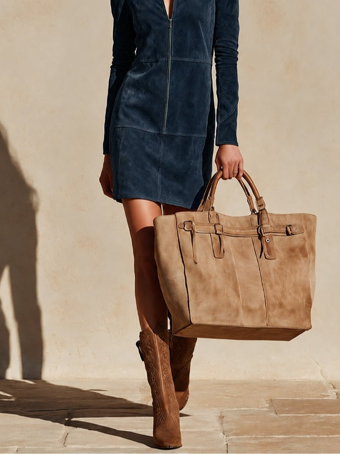 Marineblaues Mini-Kleid aus Wildlederimitat mit halbem Reißverschluss und geradem Schnitt