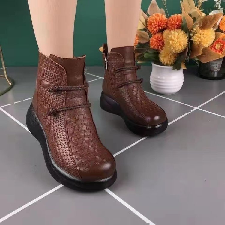Damenstiefel aus Leder, warm und modern für den Winter