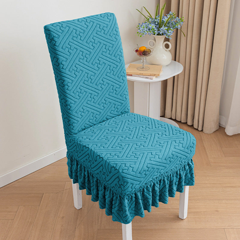 Eleganter plissierter Stuhlbezug