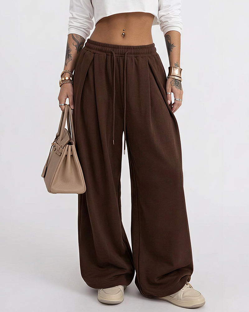 Plissierte weite Sweathose im Streetwear-Stil