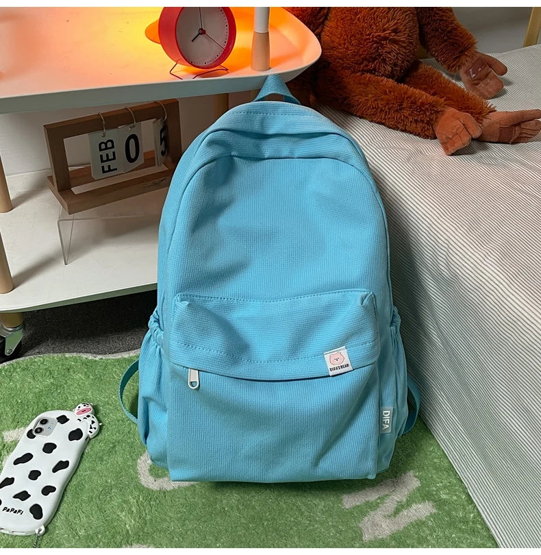 Camp Basel | Viamura Minimalistischer Tagesrucksack Mit Aufgesetzter Fronttasche