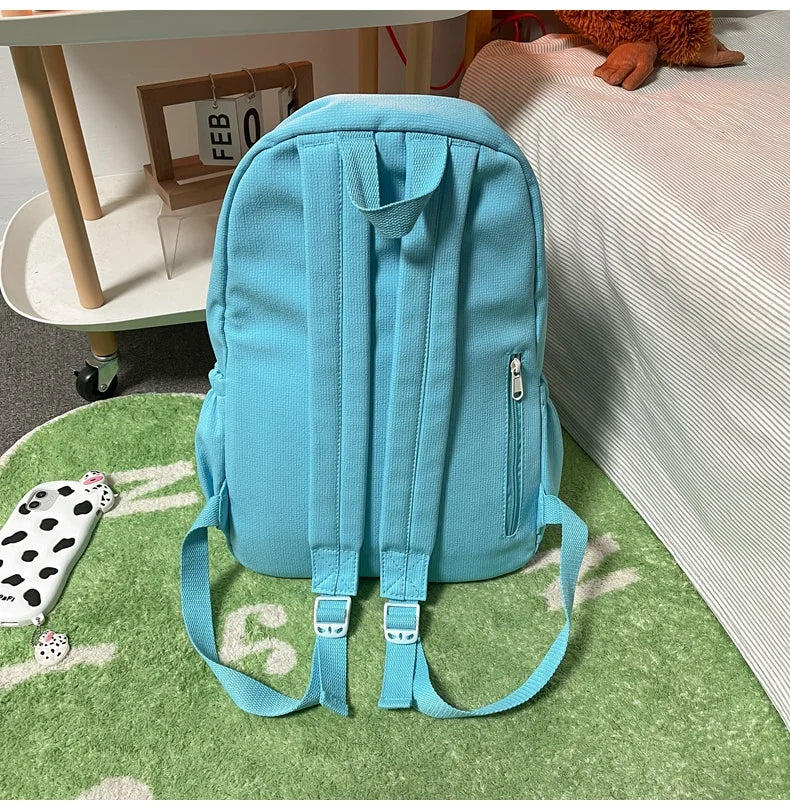 Camp Basel | Viamura Minimalistischer Tagesrucksack Mit Aufgesetzter Fronttasche