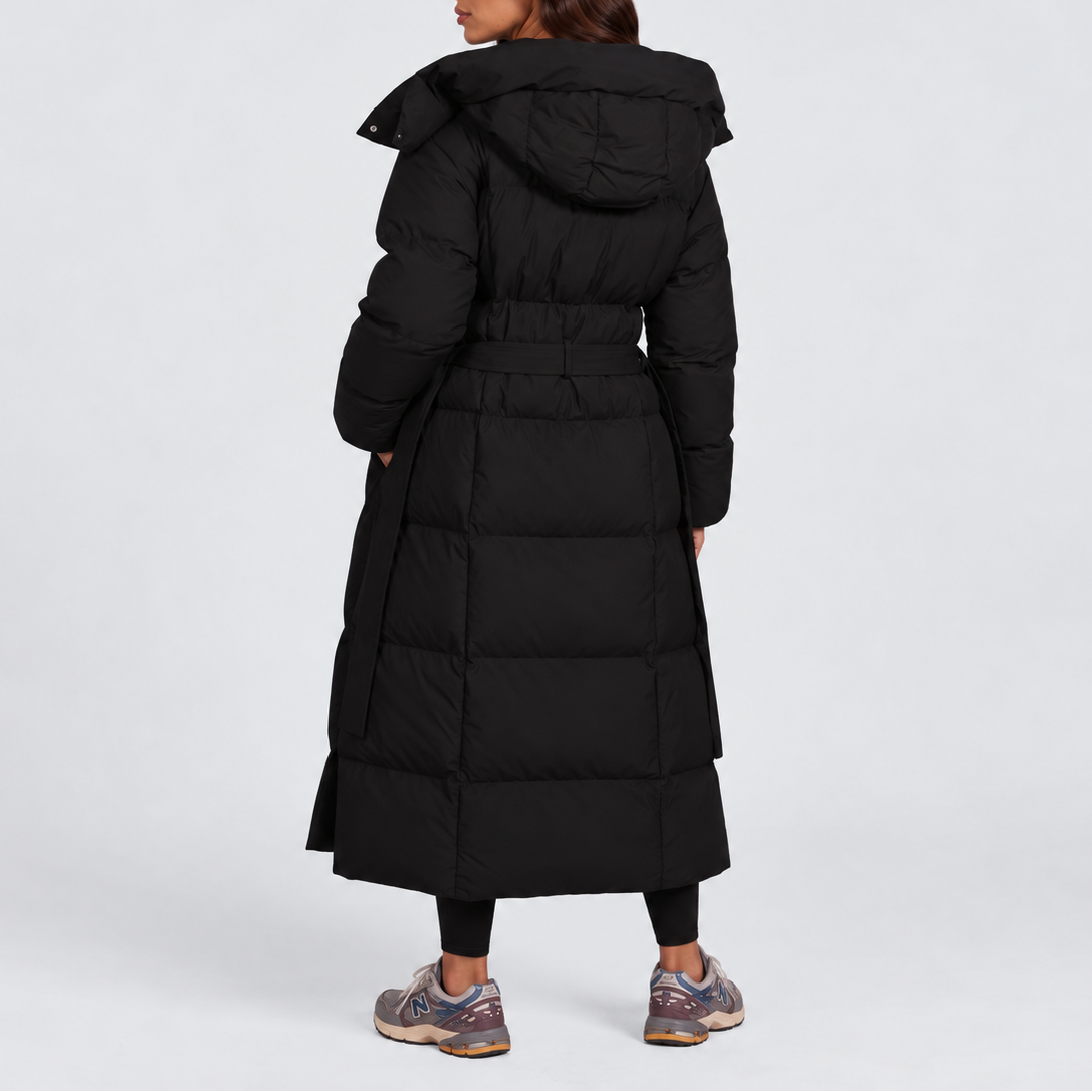 Damen Langer Puffermantel mit Kapuze | Taillierter Winter-Steppmantel