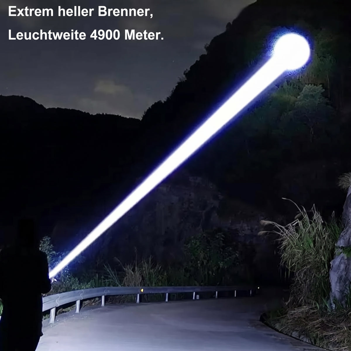 Camp Basel | Kraftvolle Taschenlampe mit Zoom-Funktion