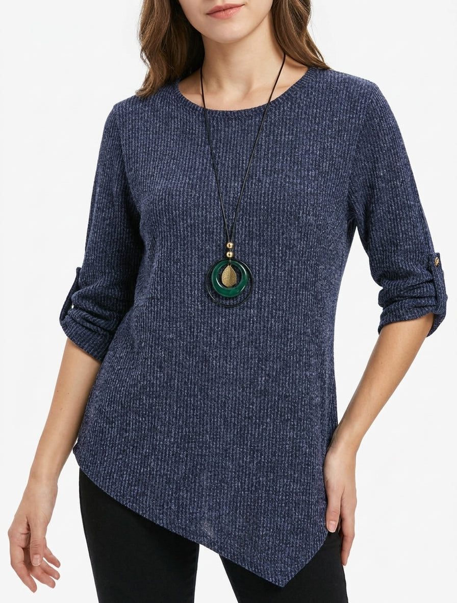 Gerippter Pullover mit Rundhalsausschnitt asymmetrisch