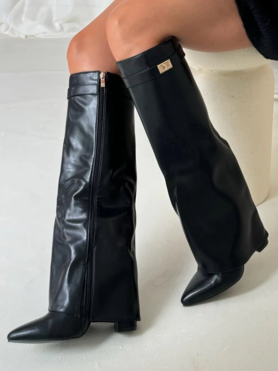 Kniehohe Stiefel – Damenstiefel aus Wildlederimitat mit spitzer Zehenpartie und Absatz