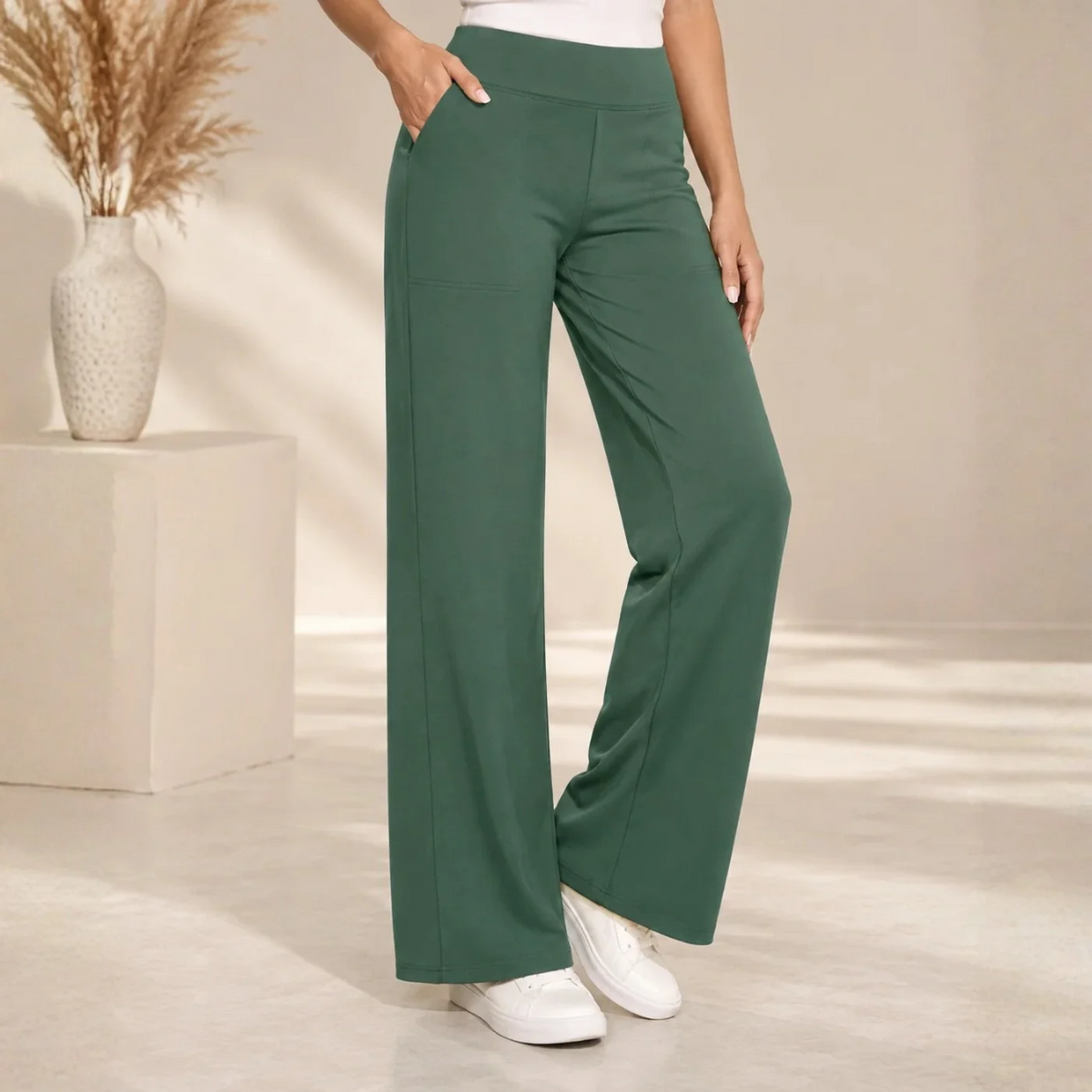 Bequeme elastische Hose mit weitem Bein