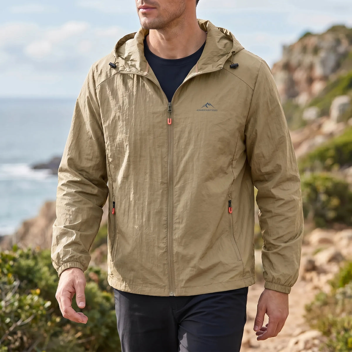 Leichte Outdoor-Windjacke mit Kapuze schnelltrocknend lange Ärmel