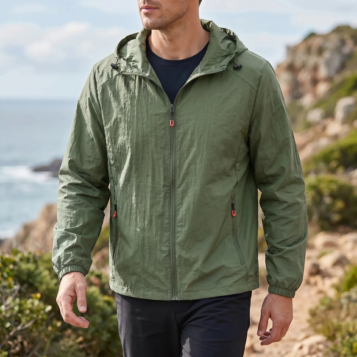 Leichte Outdoor-Windjacke mit Kapuze schnelltrocknend lange Ärmel