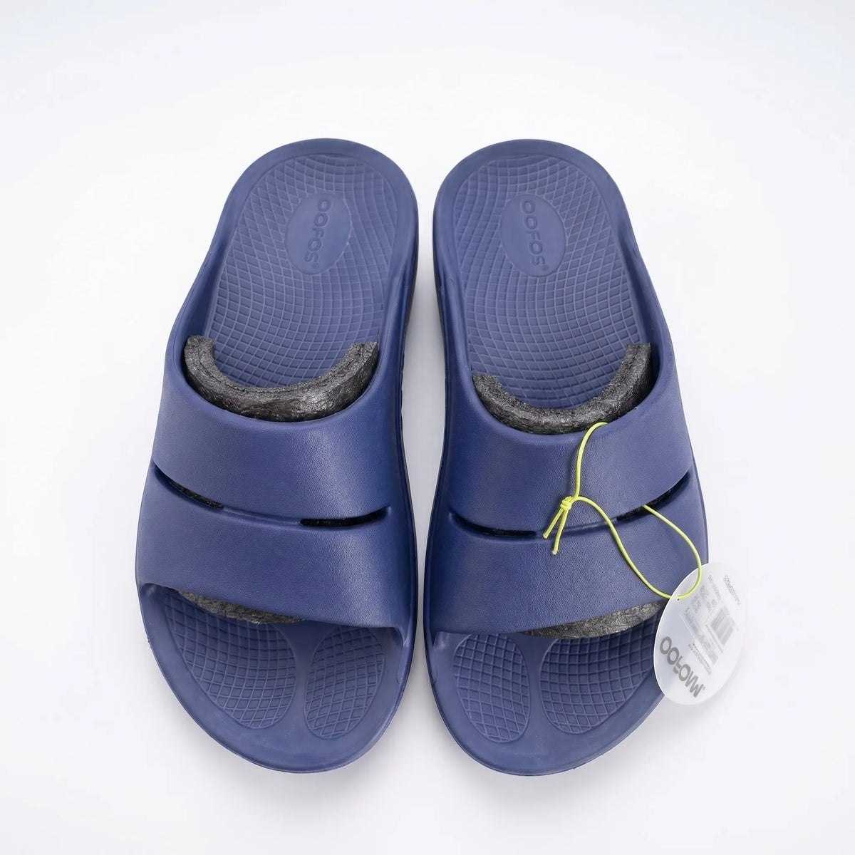 Dickgepolsterte Slip-On-Sandalen mit rutschfester Sohle und anatomischem Fußbett