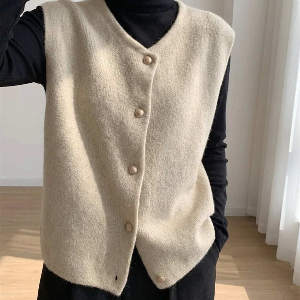 Ärmellose Strickjacke Damen schmal elegantes Design Knöpfe